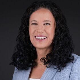 Karen Clark headshot