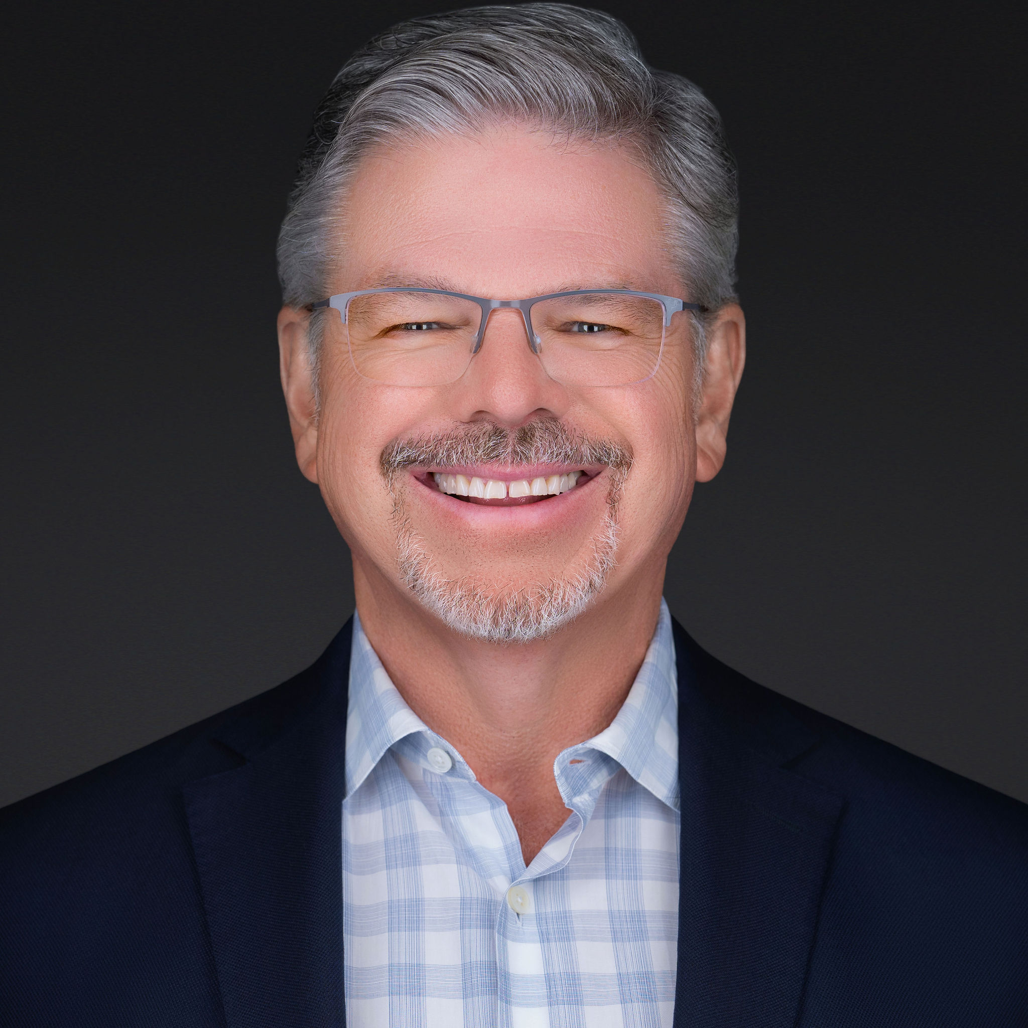 Toby O’Brien headshot